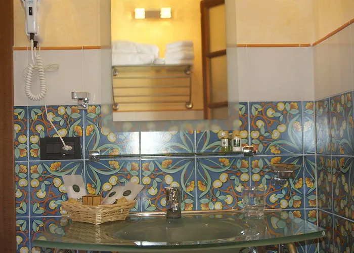 Di Sor Paolo Отель 4*